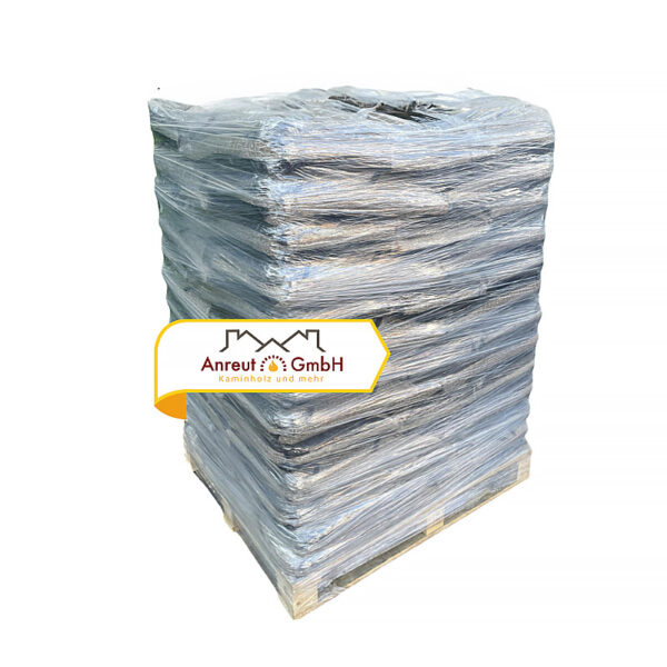 Holzpellets in guter Qualität, verpackt auf Paletten à ca. 975 kg.